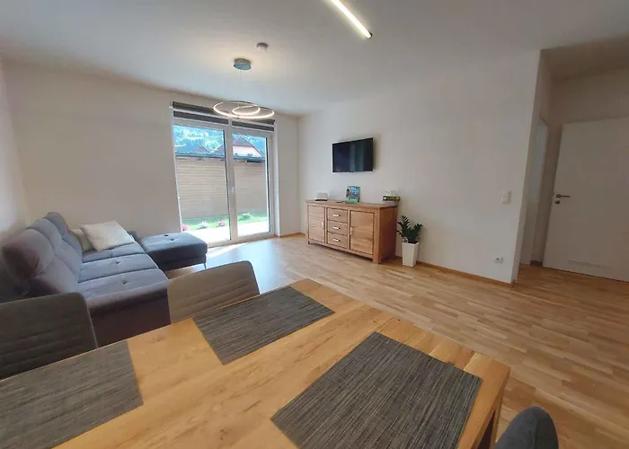 Appartement In 42010 *